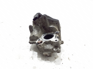  EGR valve 