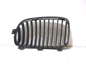 BMW 1 SERIES E81 (2007–2012) Front grille 51137166440  51137179655 - 3