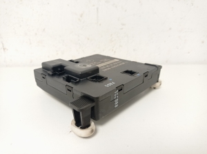 Mercedes Benz CLS-Class 219 (2004–2010) Rear side door control unit A2198203526 - 3