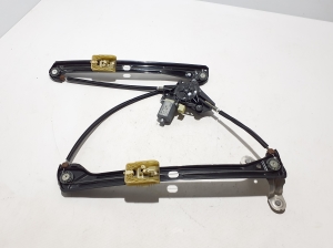 Volkswagen Golf VII (2012–2026) Front door window regulator 5G4837461H - 4