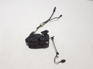 Volkswagen Golf VII (2012–2026) Front door lock 5K1837016E - 4