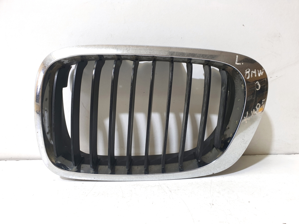 BMW 3 SERIES E46 (1998–2007) Hood grille 51138208671 51138208667 BMW 3 SERIES E46 (1998–2007) Hood grille 51138208671 51138208667