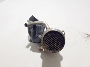  EGR valve 