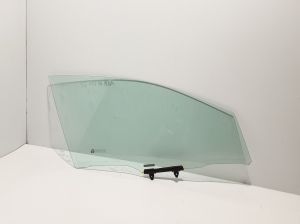 Front door glass - 6810178090