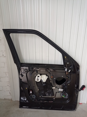Land Rover Sport L320 (2005–2013) Front door - 3