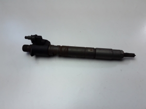  Fuel injector 