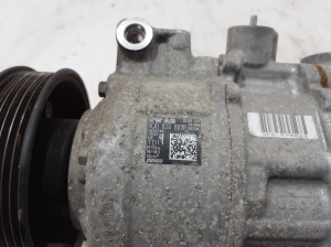  Air conditioner compressor 