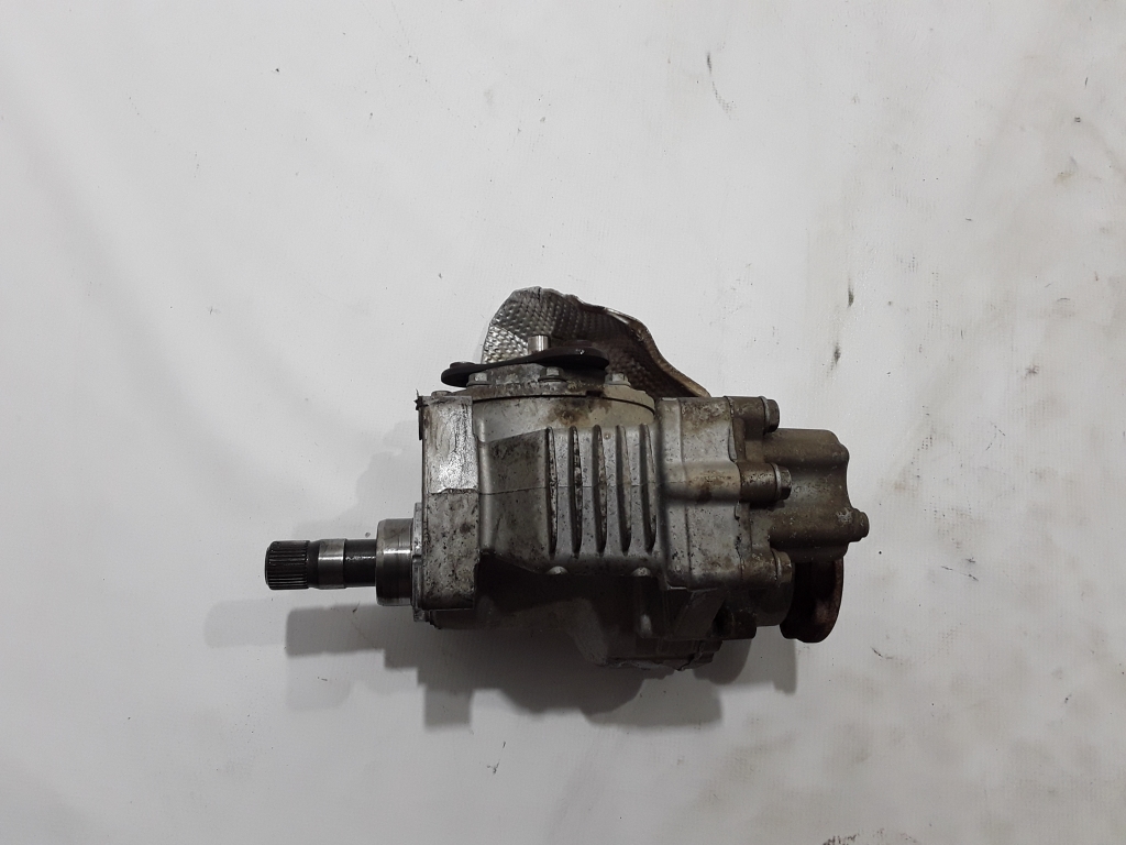 VOLKSWAGEN Passat B8 (2014-2023) Front Transfer Case 0CN409053AM 25617349