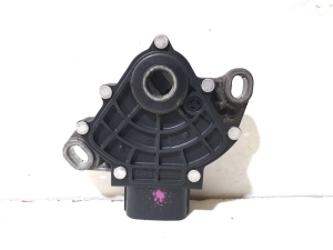 TOYOTA RAV 4 A4 (2012–2018) Sonstiges Getriebeteil 52070 AV2317 - 2