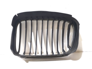 BMW 3 SERIES E46 (1998–2007) Hood grille 51138195056 - 2