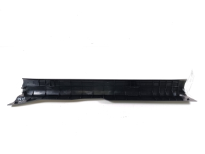 TOYOTA PRIUS Prime (2016–2022) Inner sill trim 67913-47070 - 4
