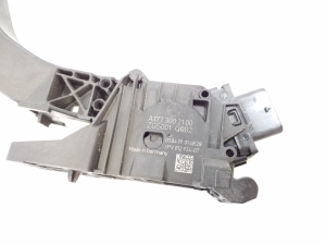 Mercedes Benz CLA-Class W118 (2019–2026) Gaasipedaal A1773002100 - 4