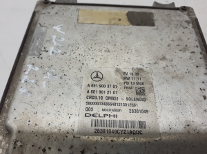Mercedes Benz E-Class W212 (2009–2015) Motorsteuergerät A6519003701 - 2