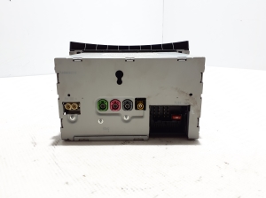 Mercedes Benz E-Class W212 (2009–2015) Radio (head unit) A2129008524 - 4