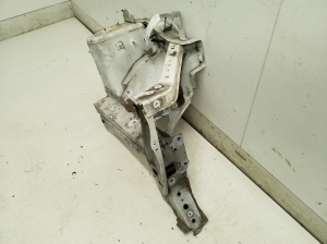 NISSAN Juke F15 (2010–2018) Front outrigger - 2