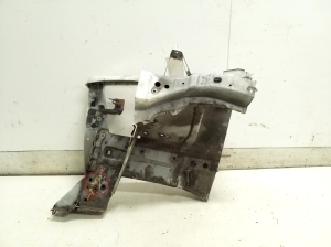 Front outrigger - 