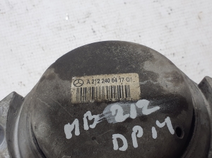Mercedes Benz E-Class W212 (2009–2015) Engine mount A2122406417 - 2