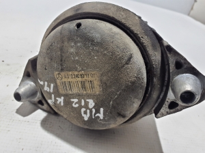 Mercedes Benz E-Class W212 (2009–2015) Engine mount A2122406317 - 2