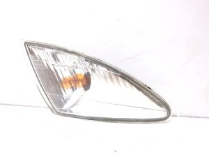 Mazda Premacy (1999–2005) Front turn signal - 2