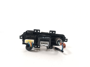 Kia Sportage (2010–2016) Switch and its parts - 3