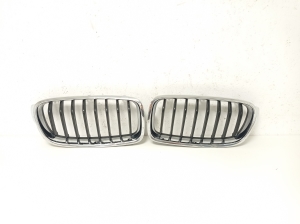 Front grille