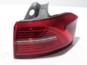  Rear corner lamp 