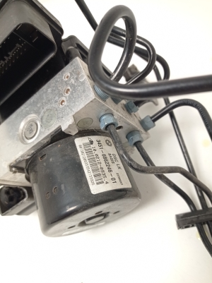 BMW 1 SERIES F20 (2010–2026) ABS unit 6862246 - 3