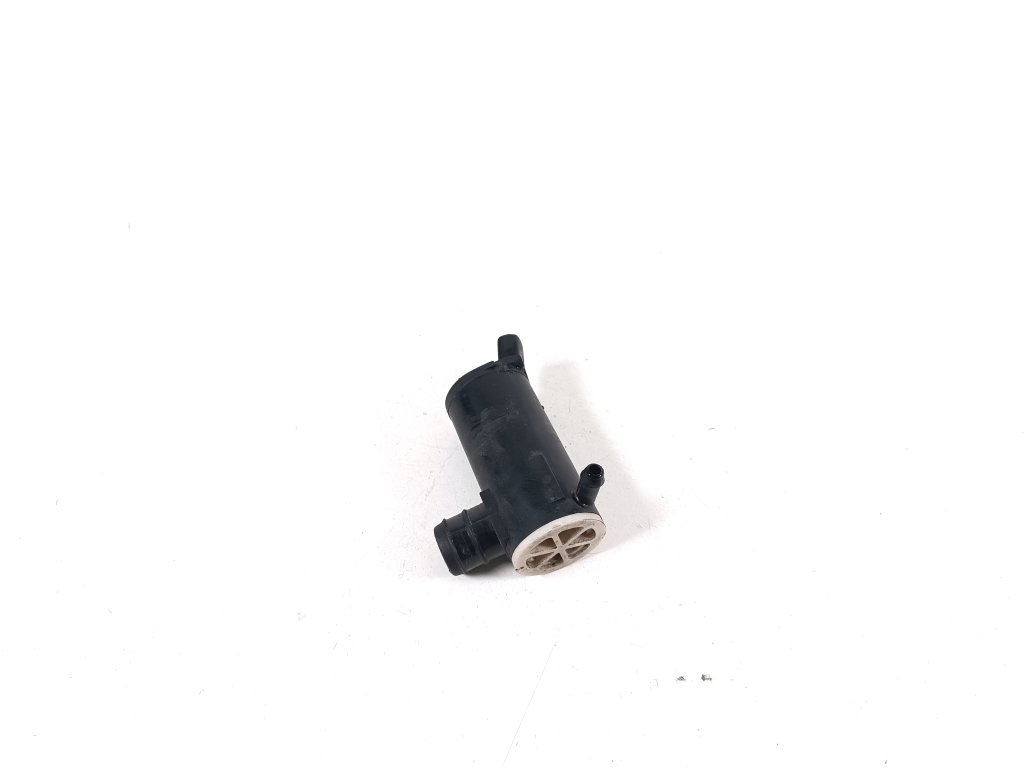 Kia Sportage (2010–2016) Heckscheibenwaschpumpe 985102S100 Kia Sportage (2010–2016) Heckscheibenwaschpumpe 985102S100