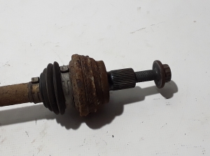 Volkswagen Passat B8 (2014–2023) Tagumine veovõll ja selle osad 3Q0501203C - 3