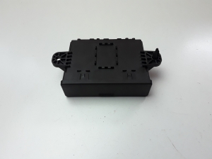  Trunk lid control module 