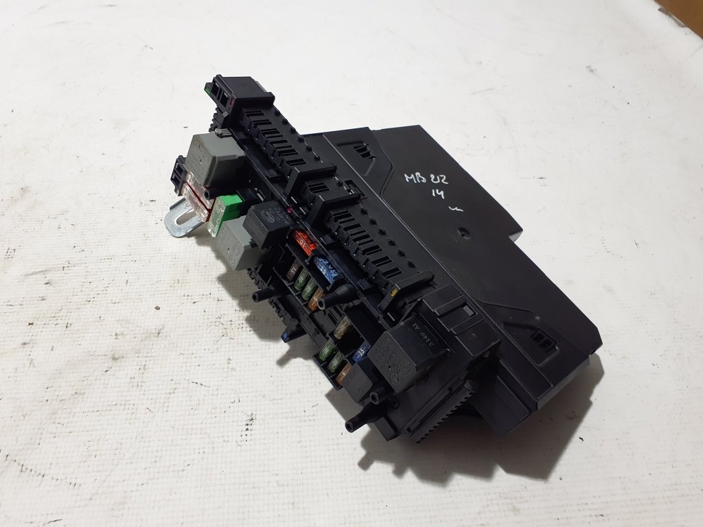 MERCEDES-BENZ E-Class W212/S212/C207/A207 (2009-2016) Fuse box A2129009822 25707922