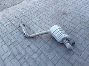 Mercedes Benz E-Class W212 (2009–2015) Muffler A2124901360 - 2