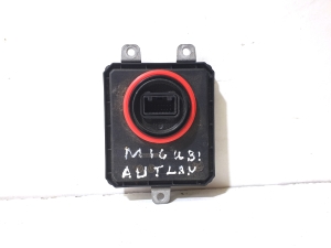 Xenon headlight control unit - 4B45X19