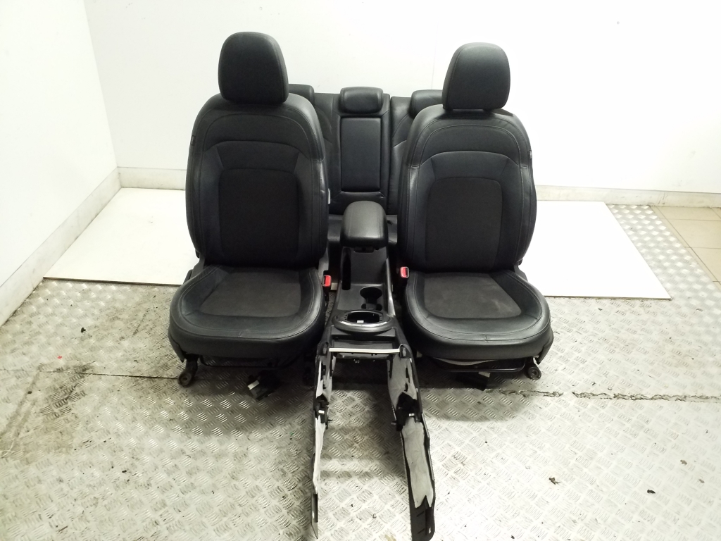 Kia Sportage (2010–2016) Interior and its parts Kia Sportage (2010–2016) Interior and its parts
