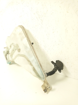 BMW 1 SERIES F20 (2010–2026) Front washer fluid reservoir 7241673 - 2