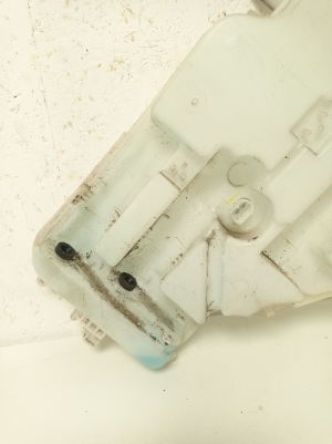 BMW 1 SERIES F20 (2010–2026) Front washer fluid reservoir 7241673 - 3