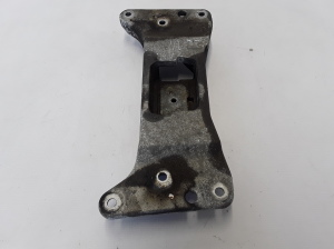 BMW 5 SERIES F10 (2010–2017) Käigukasti kinnitus 22326777613 - 3