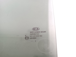 Kia Sportage (2010–2016) Aizmugurējo sānu durvju stikls 834113U010 - 4