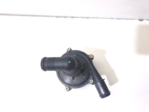 Hyundai Kona (2017–2023) Auxiliary water pump 2510003HZ1 - 3