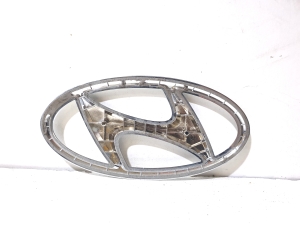 Hyundai Kona (2017–2023) Emblem 86354J9CA - 2