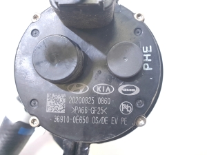 Hyundai Kona (2017–2023) Auxiliary water pump 369100E650 - 3