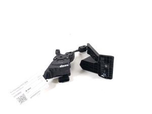Kia Sportage (2010–2016) Accelerator pedal 327002S900 - 2