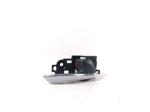   Rear side door interior handle  - 69205-47070 