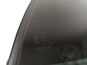 TOYOTA PRIUS Prime (2016–2022) Aizmugurējo sānu durvju trīsstūrveida stikls 68123-47030 - 3