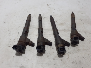  Fuel injector 