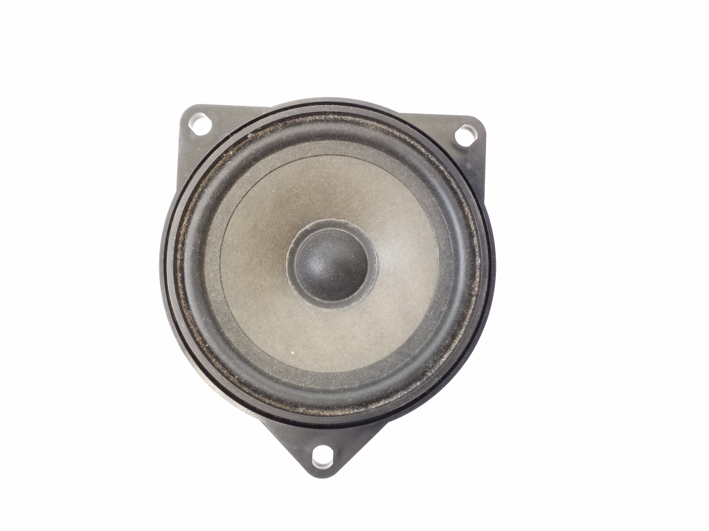 BMW X1 E84 (2009-2015) Subwoofer 9141494 25823385