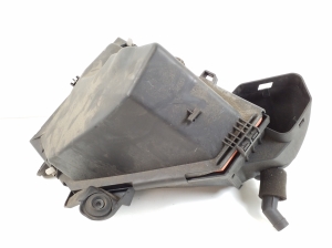 BMW X1 E84 (2009–2015) Air filter housing 8512599 - 4
