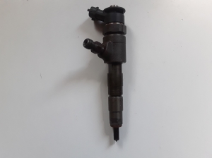  Fuel injector 