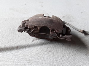 Ford Focus (2011–2018) Front brake caliper 1682876 - 2