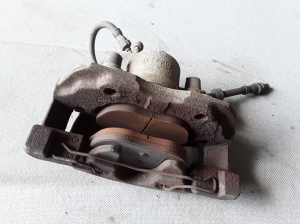 Ford Focus (2011–2018) Front brake caliper 1682876 - 3